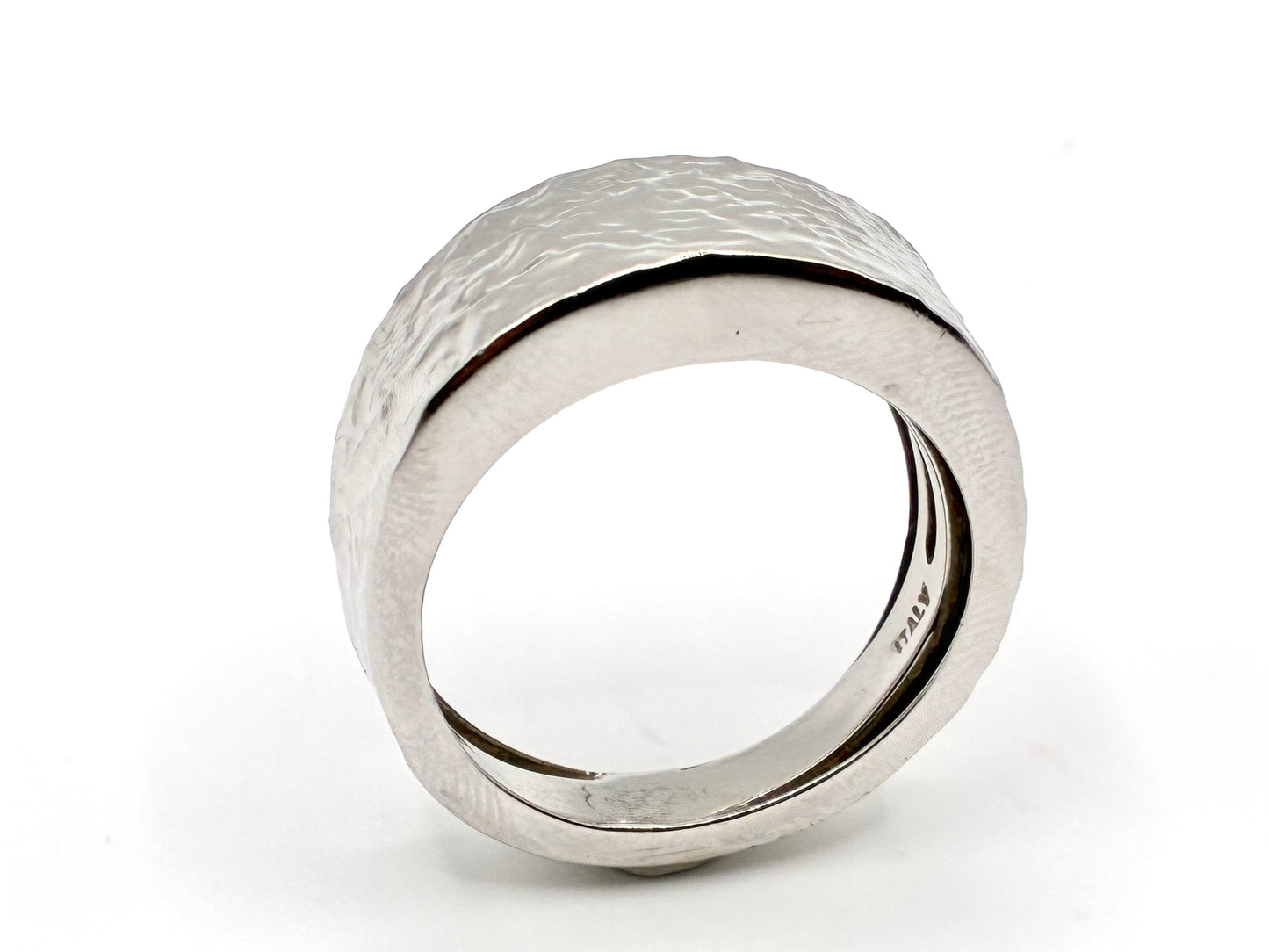 14K White Gold Italian Hammered Band Size 10.5