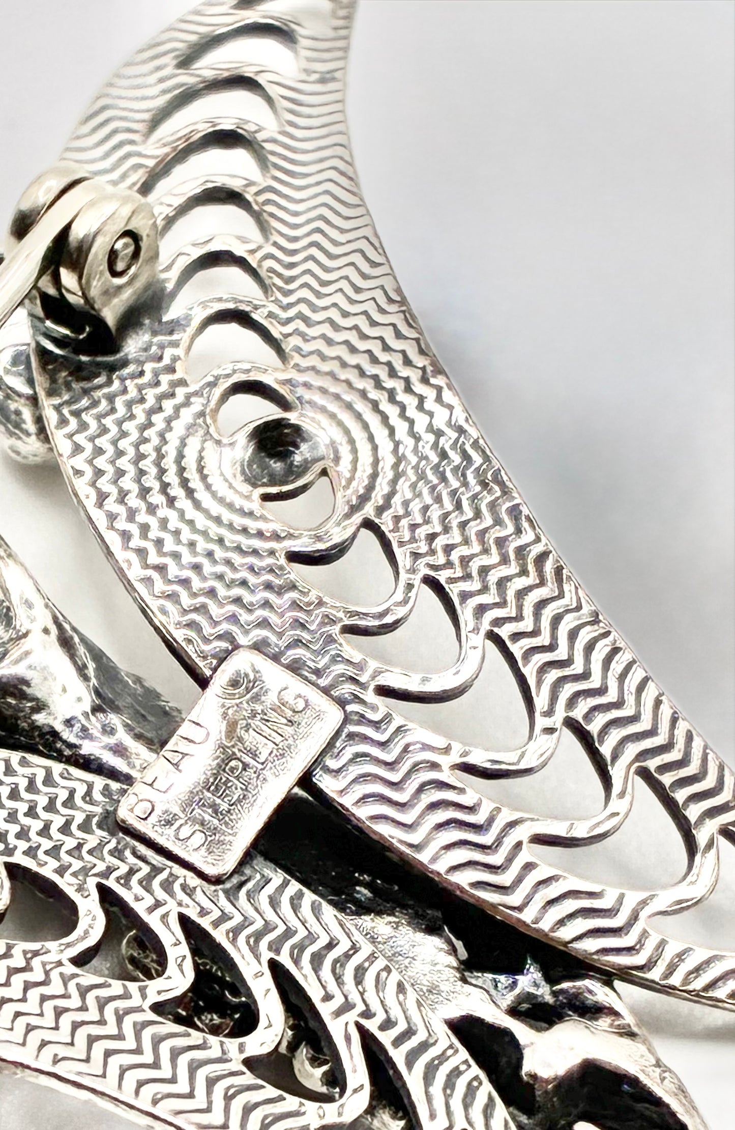 BEAU Sterling Silver Butterfly Brooch – Sculptural Openwork Wing Design