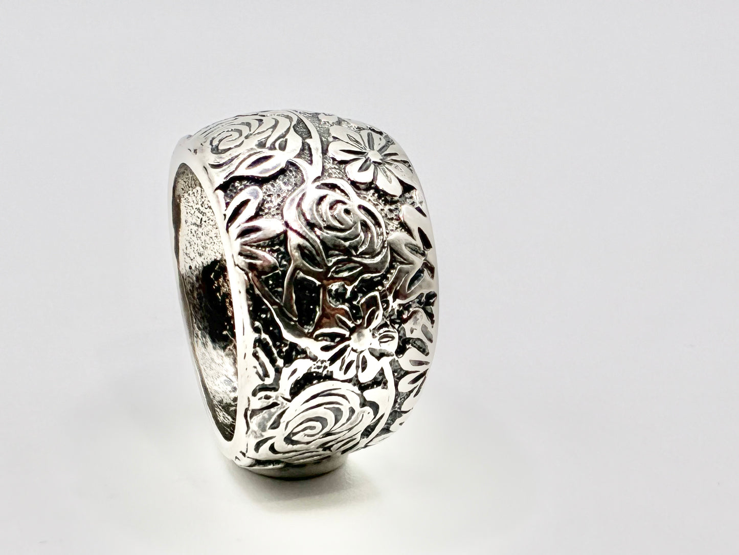 Silpada Sterling Silver Floral Wide Band Ring – Size 8
