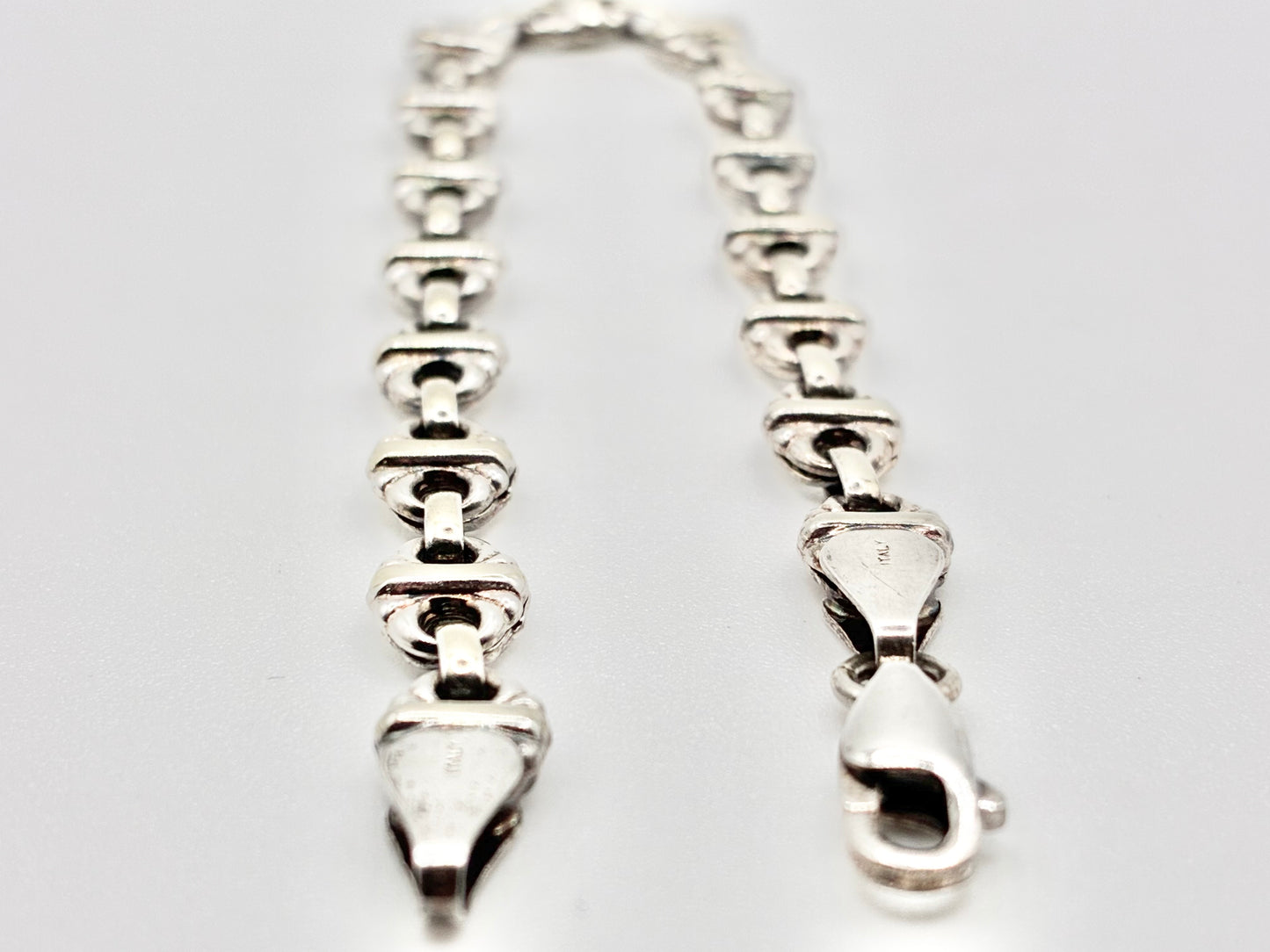 Italian 925 Sterling Silver Leaf-Link Bracelet — 7"