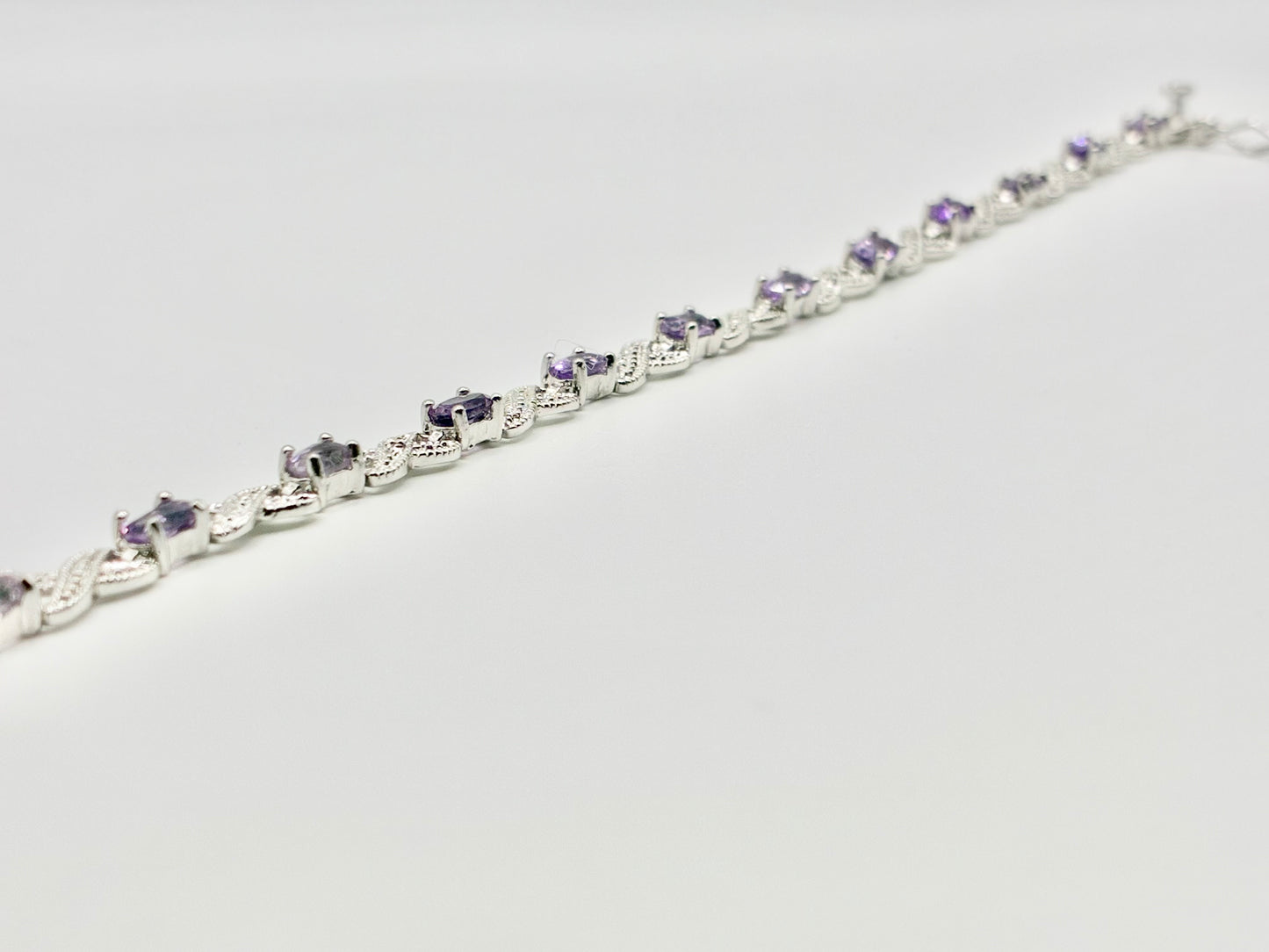 Victoria Townsend Sterling Silver Genuine Amethyst & Diamond Infinity Link Bracelet – 7.5"