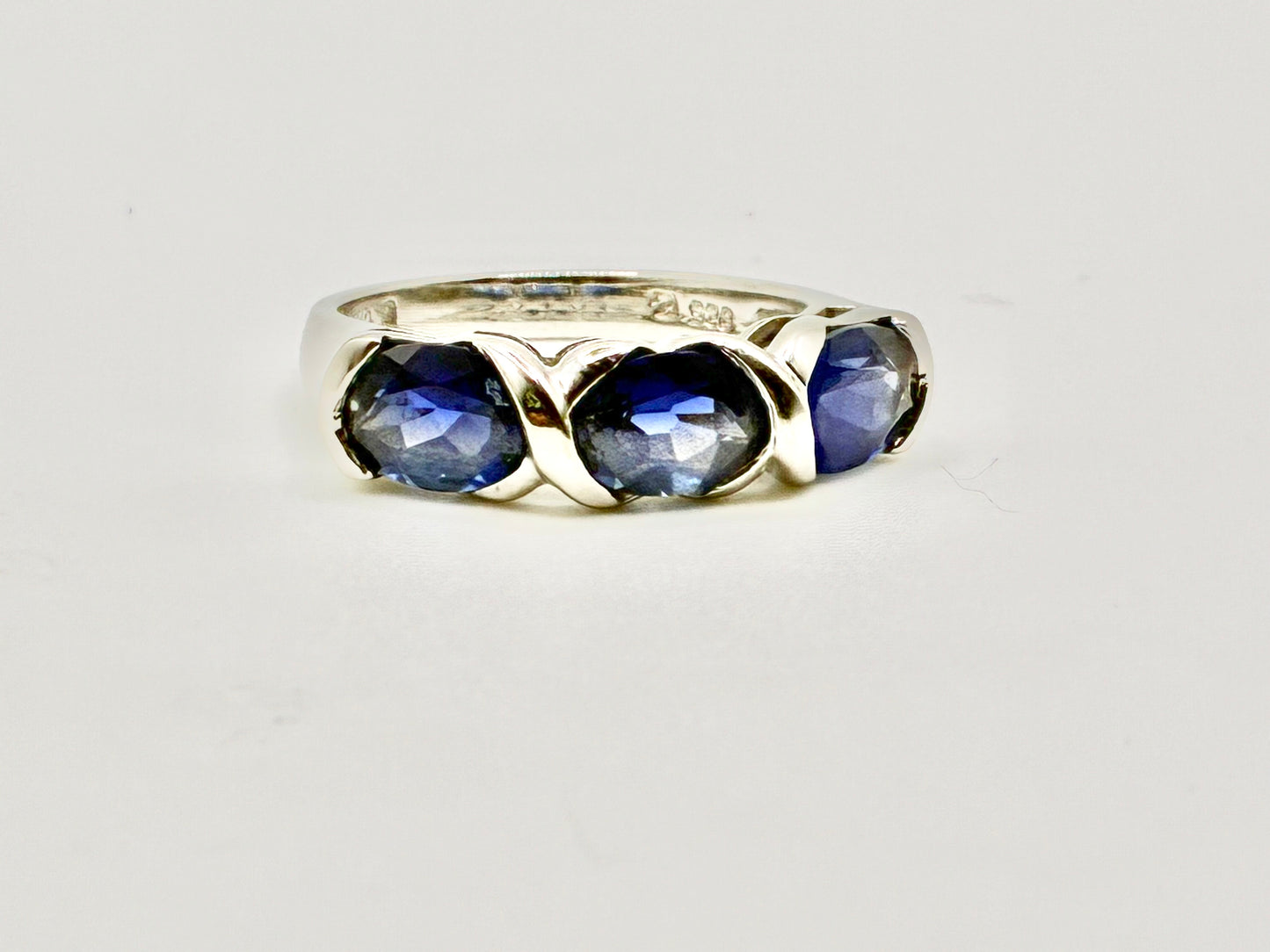 Oval Cut Silver Blue Stone Ring - Size 6