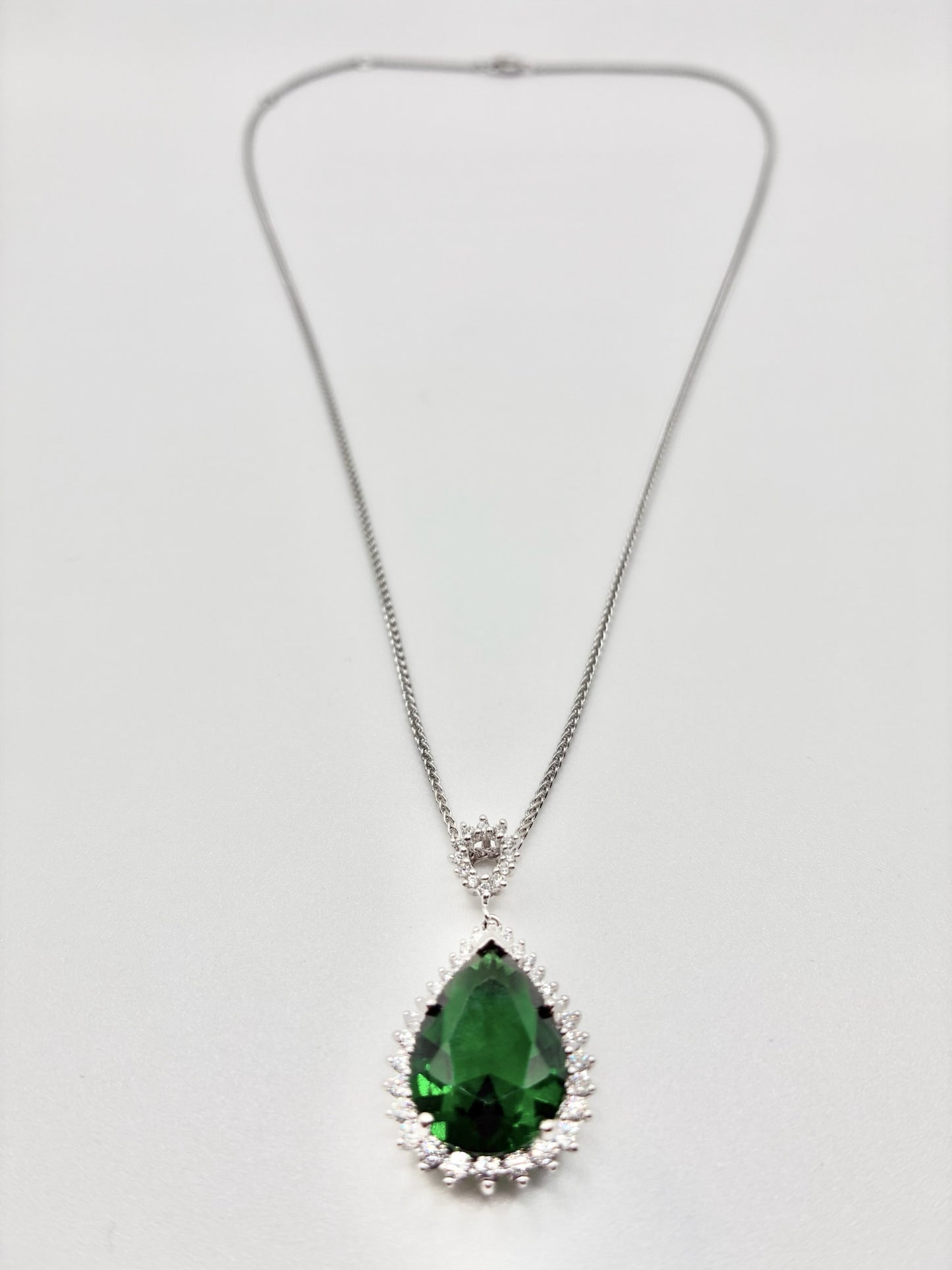Stauer Sterling Silver Green Teardrop Halo Pendant Necklace - 20"