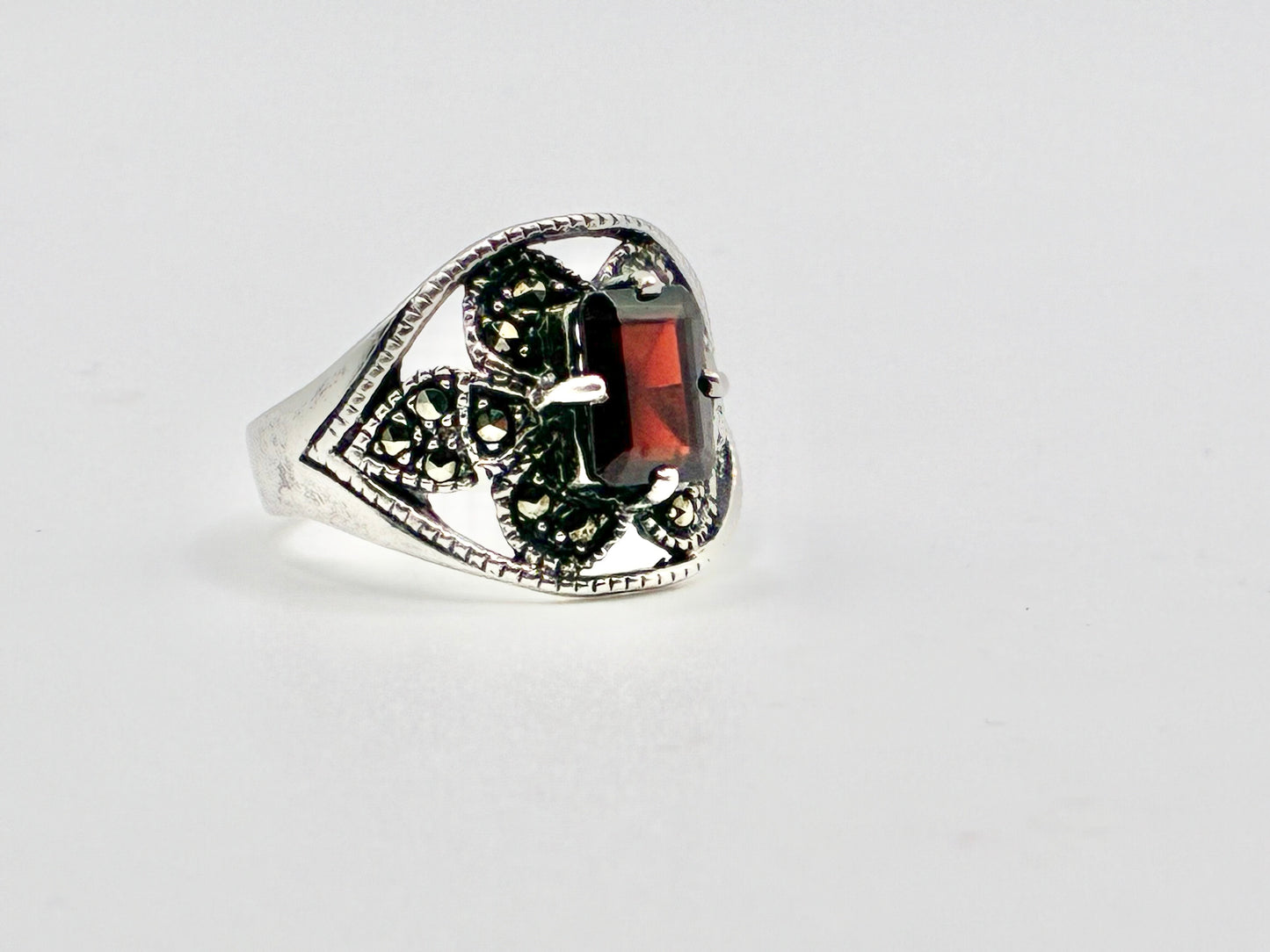 Sterling Silver 925 Marcasite & Red Stone Ring — Size 7.5