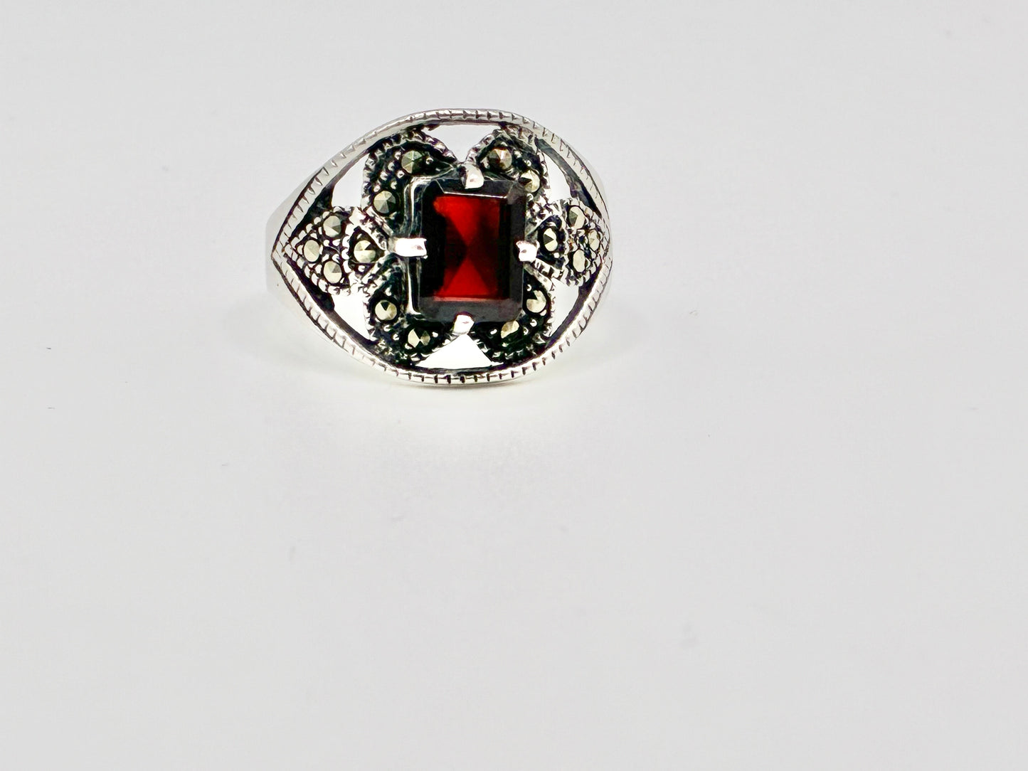 Sterling Silver 925 Marcasite & Red Stone Ring — Size 7.5