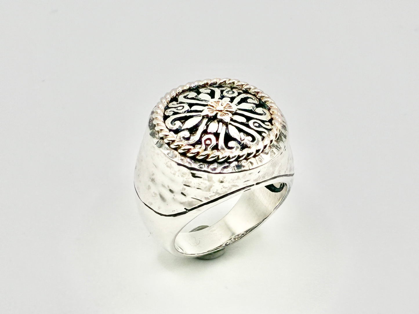 AE Sterling Silver Medallion Ring – Size 7.25