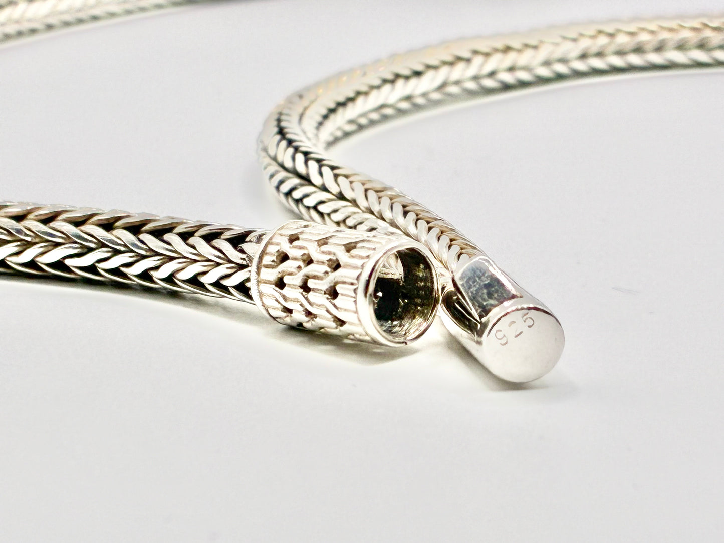Sterling Silver Wheat Chain Necklace with Ornate Gemstone Pendant – 18"