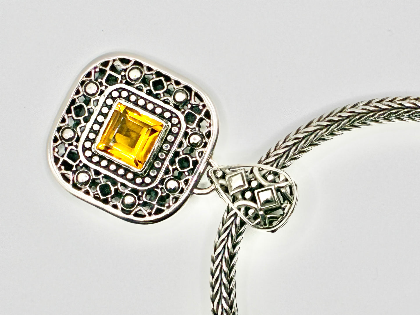 Sterling Silver Wheat Chain Necklace with Ornate Gemstone Pendant – 18"