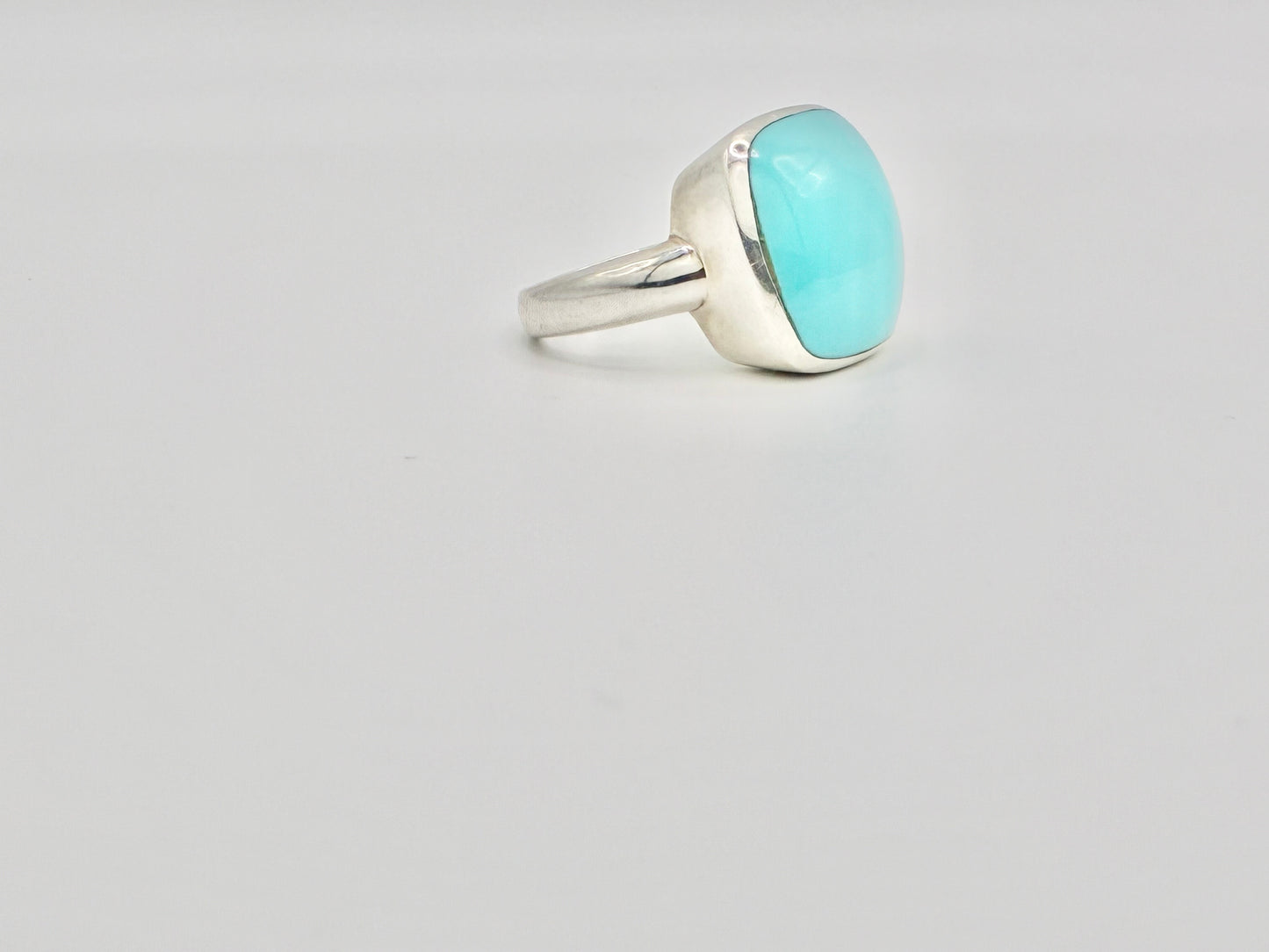 Large Turquoise-Color Cabochon Ring in 925 Sterling Silver - Size 7