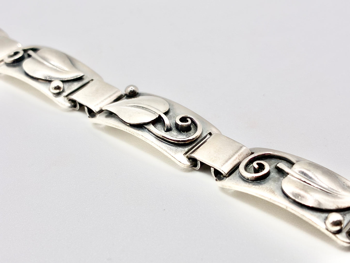 Laurence Foss Sterling Hand-Wrought Leaf Link Bracelet – 7.5"
