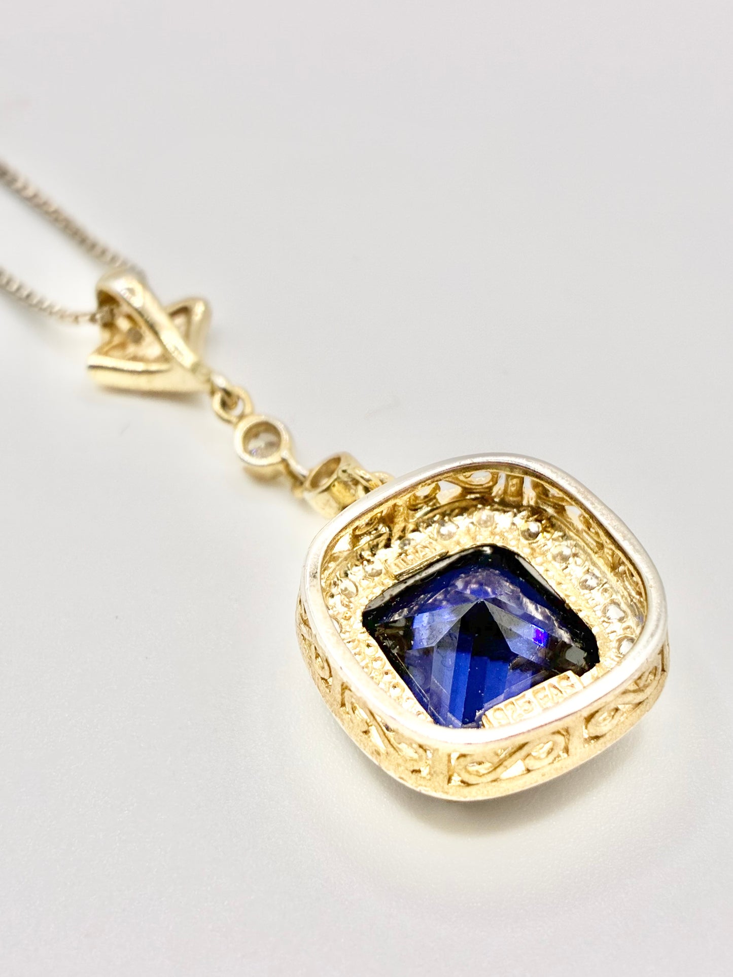 Sterling Silver 925 Thai FAS Blue-Stone Pendant on 925 Italy Box Chain