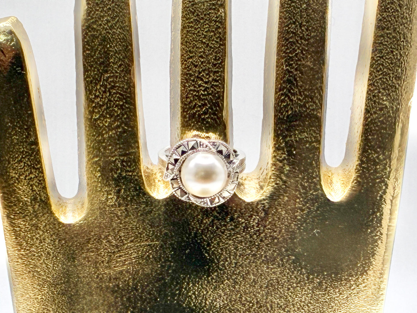 Sterling Silver 925 Pearl & Marcasite Halo Ring Size 6.75