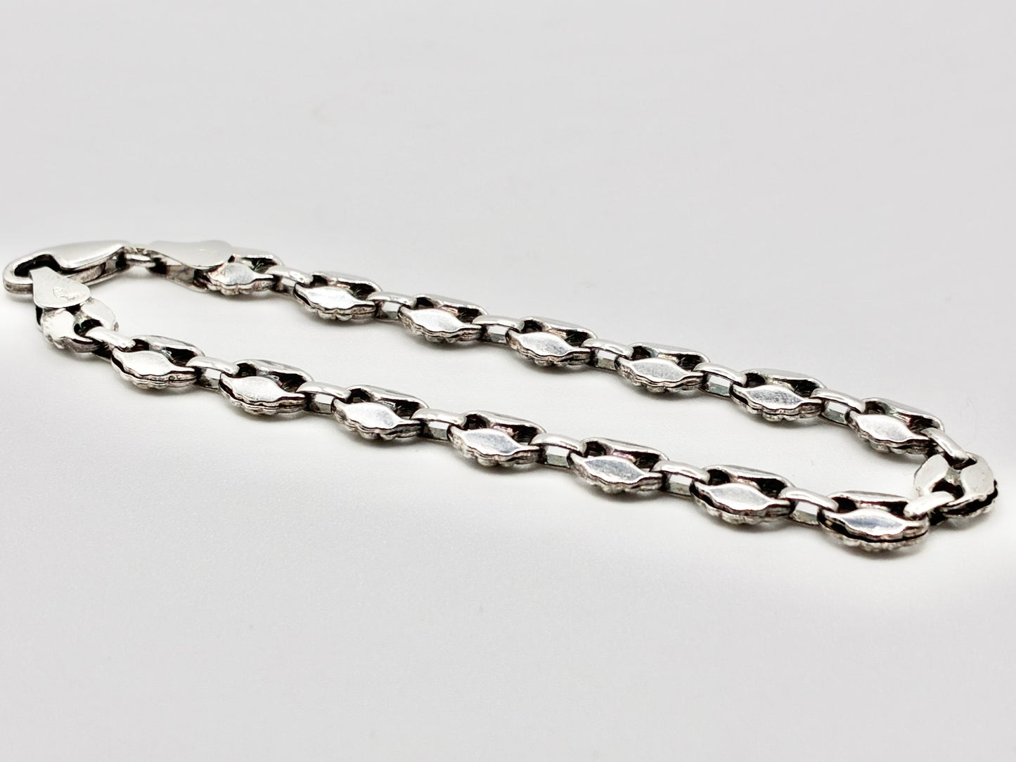 Italian 925 Sterling Silver Leaf-Link Bracelet — 7"