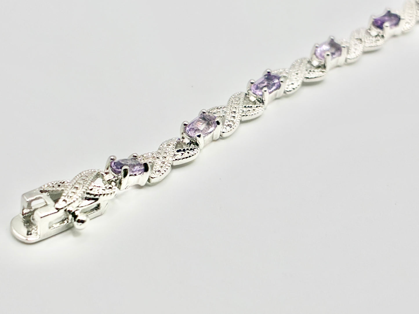 Victoria Townsend Sterling Silver Genuine Amethyst & Diamond Infinity Link Bracelet – 7.5"
