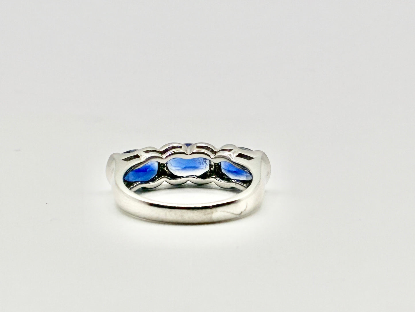 Oval Cut Silver Blue Stone Ring - Size 6