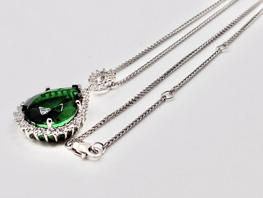 Stauer Sterling Silver Green Teardrop Halo Pendant Necklace - 20"
