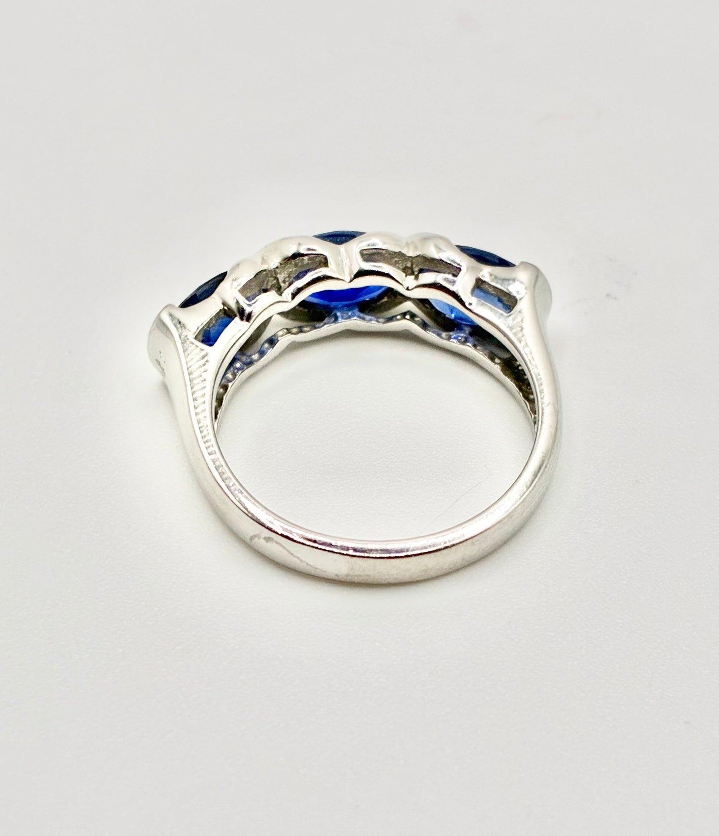 Oval Cut Silver Blue Stone Ring - Size 6