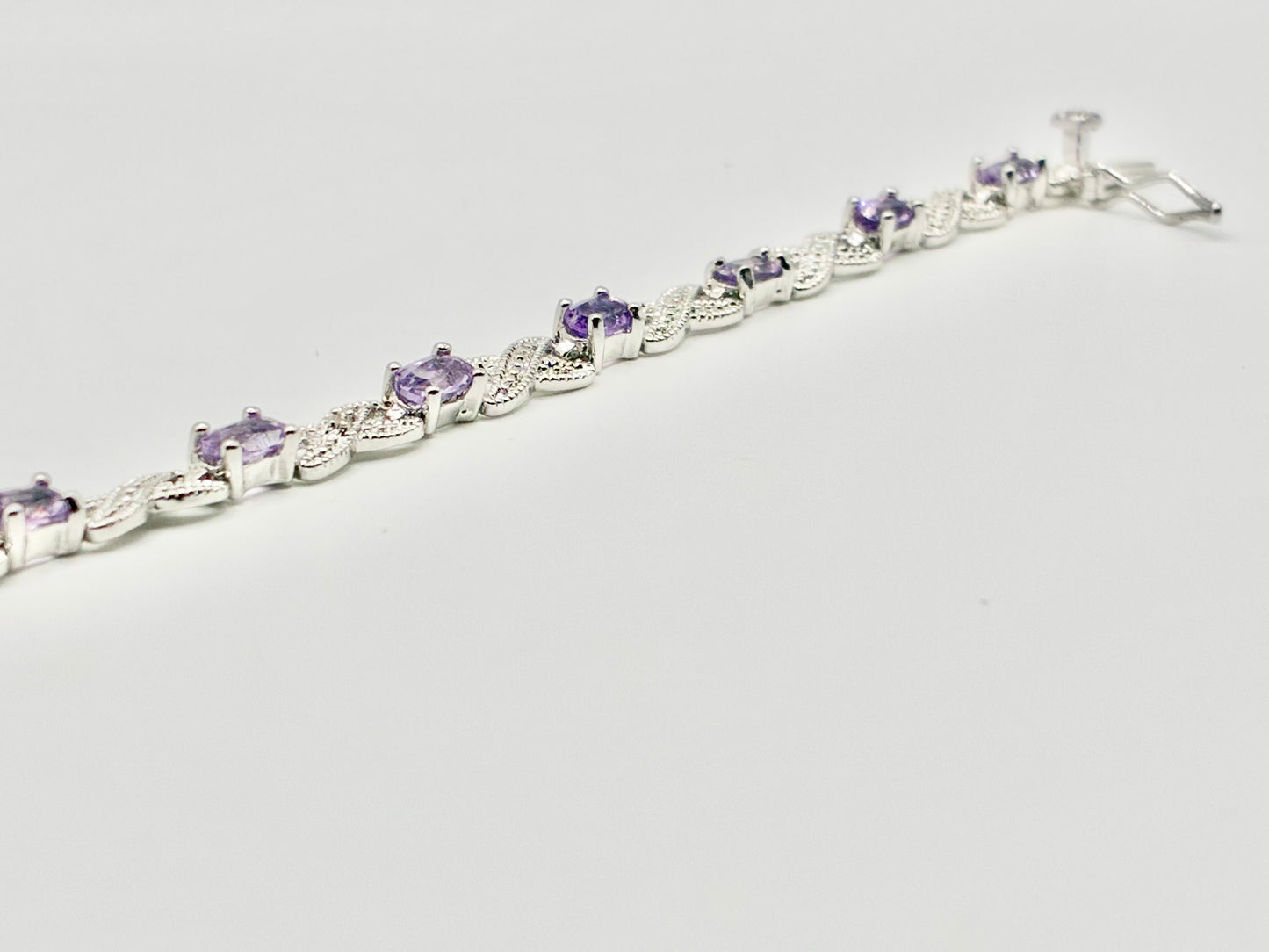 Victoria Townsend Sterling Silver Genuine Amethyst & Diamond Infinity Link Bracelet – 7.5"