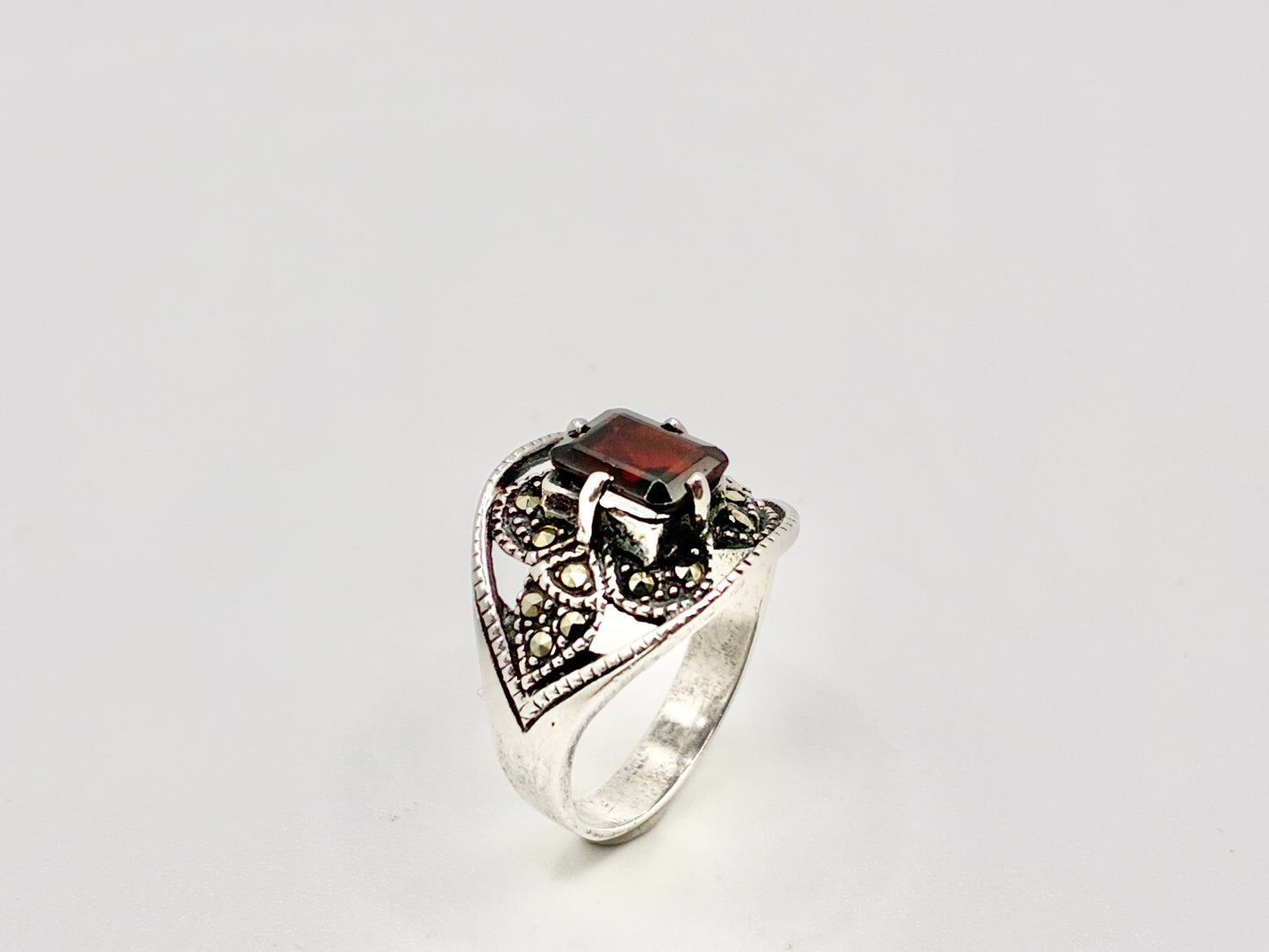 Sterling Silver 925 Marcasite & Red Stone Ring — Size 7.5