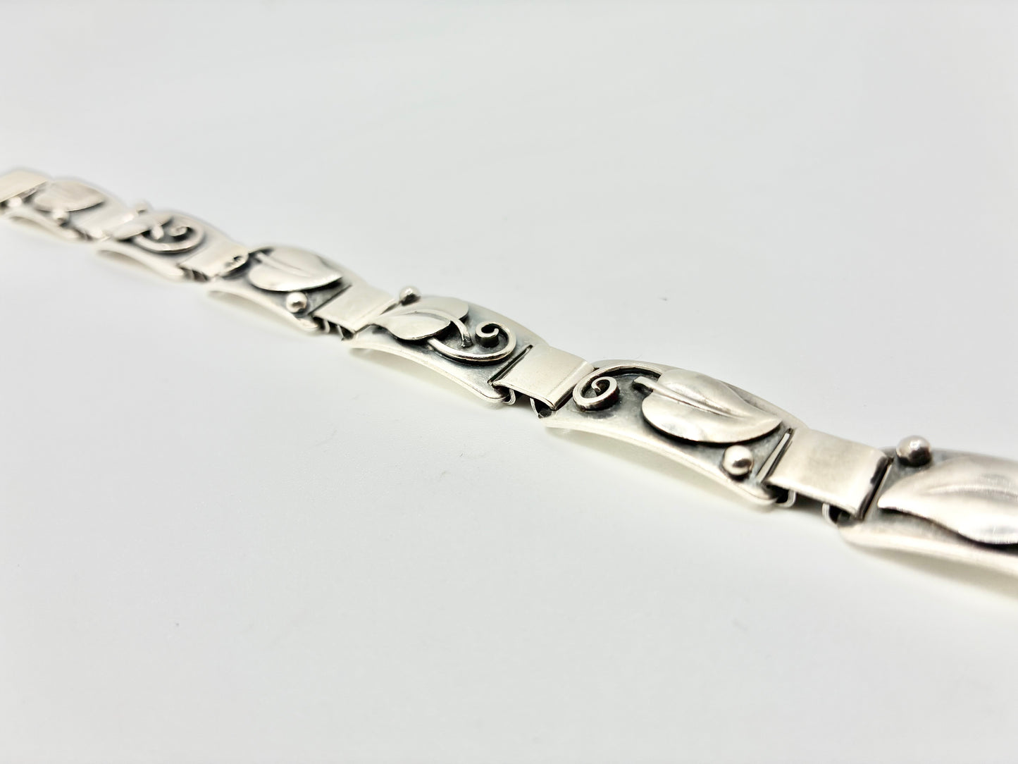 Laurence Foss Sterling Hand-Wrought Leaf Link Bracelet – 7.5"