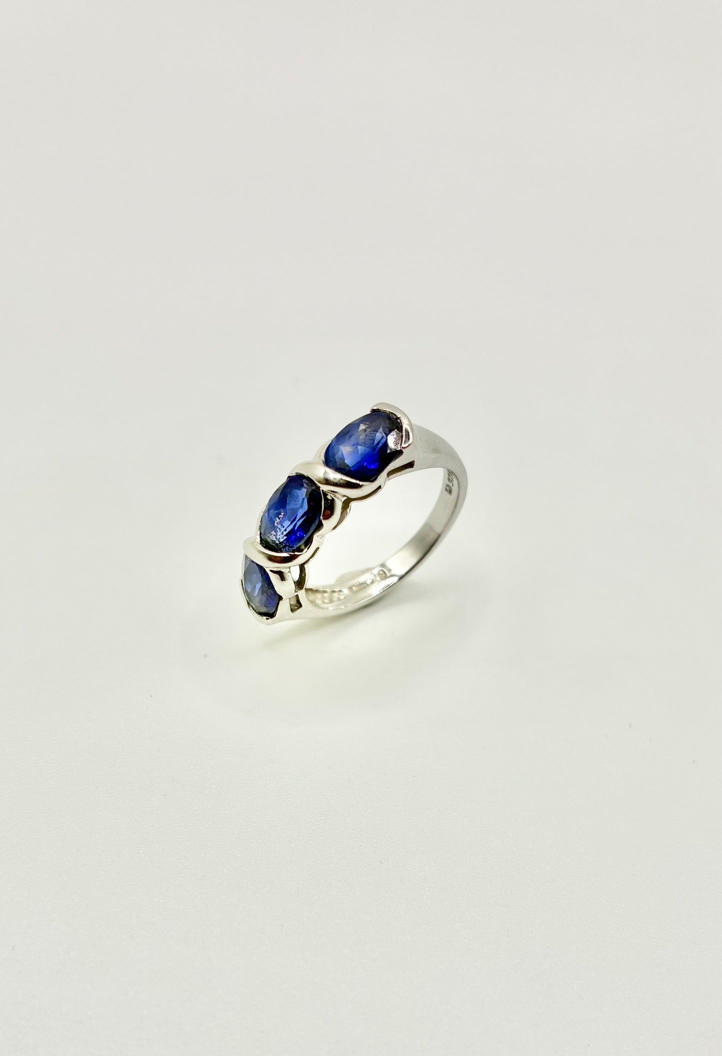 Oval Cut Silver Blue Stone Ring - Size 6